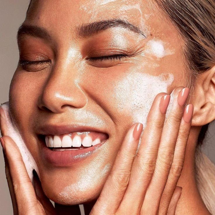 EradiKate Daily Foaming Cleanser A medicated daily…