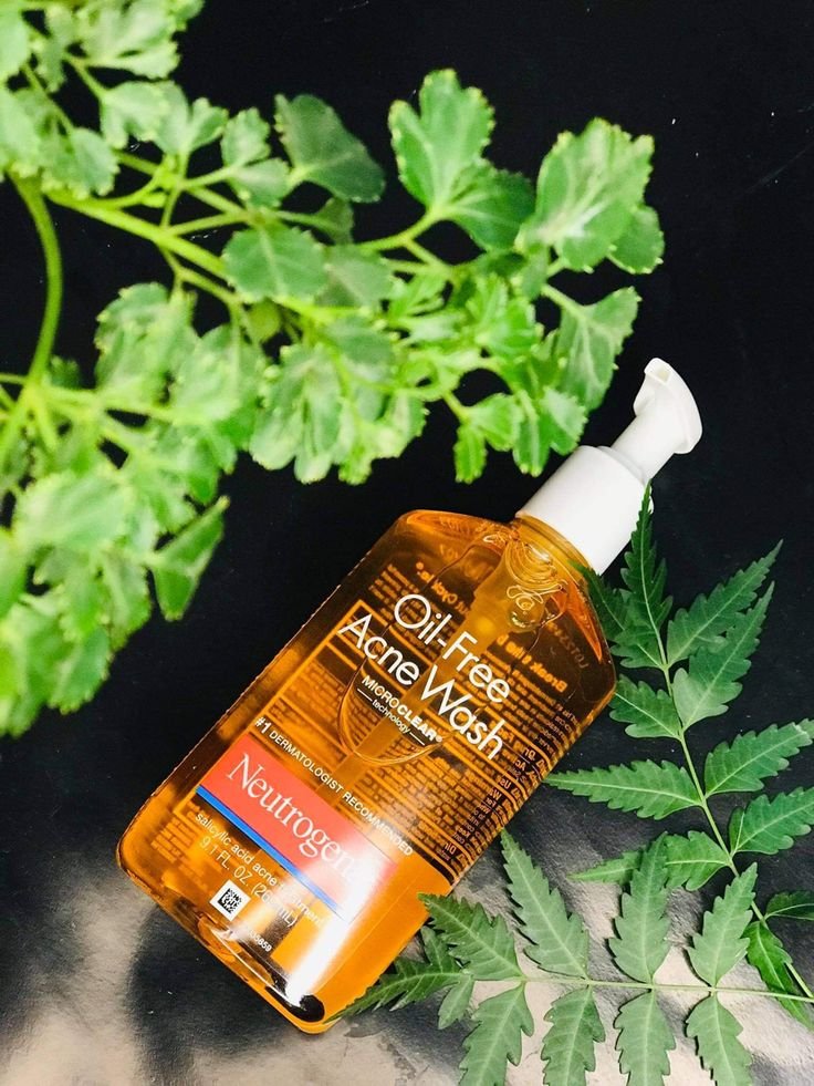 neutrogena oil free acne wash review