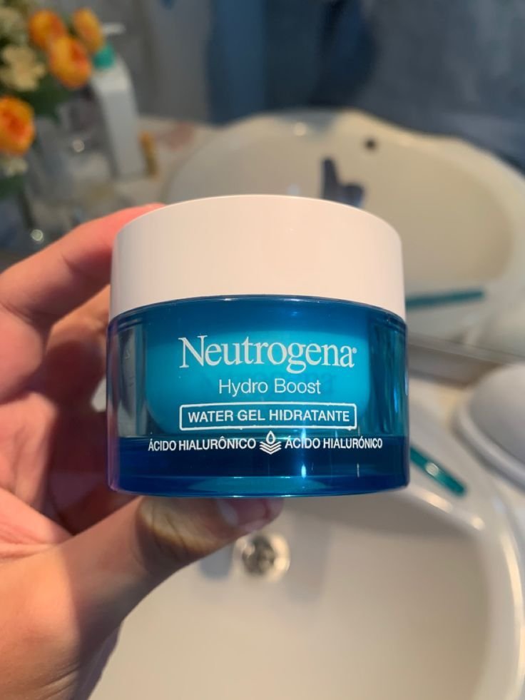 Neutrogena Hydro Boost vs CeraVe 06