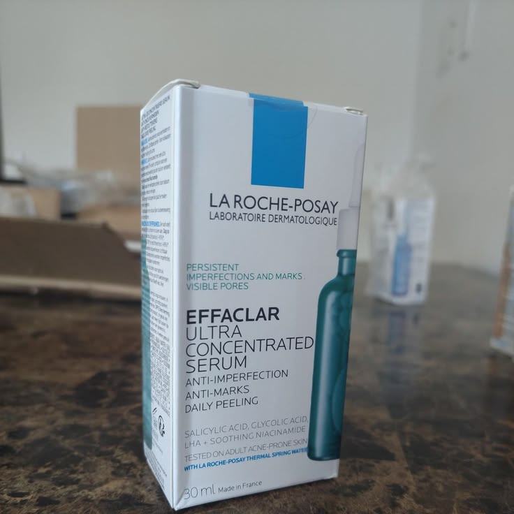 La Roche-Posay Effaclar Ultra Concentrated Serum Review 05
