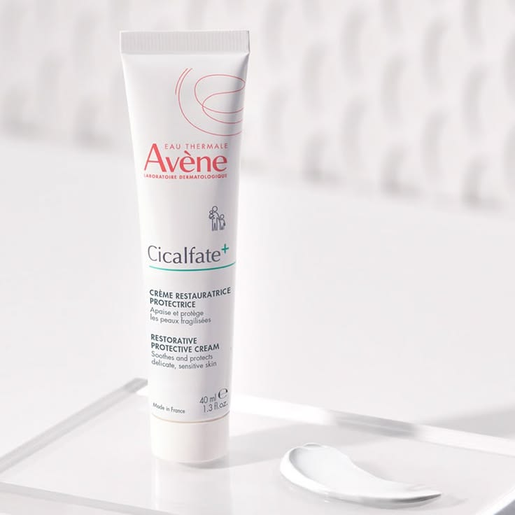 La Roche-Posay Cicaplast vs Avene Cicalfate 06